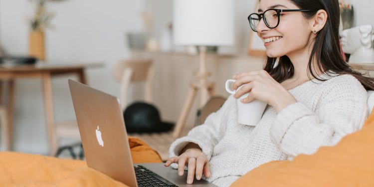 Best e-commerce solutions for small businesses